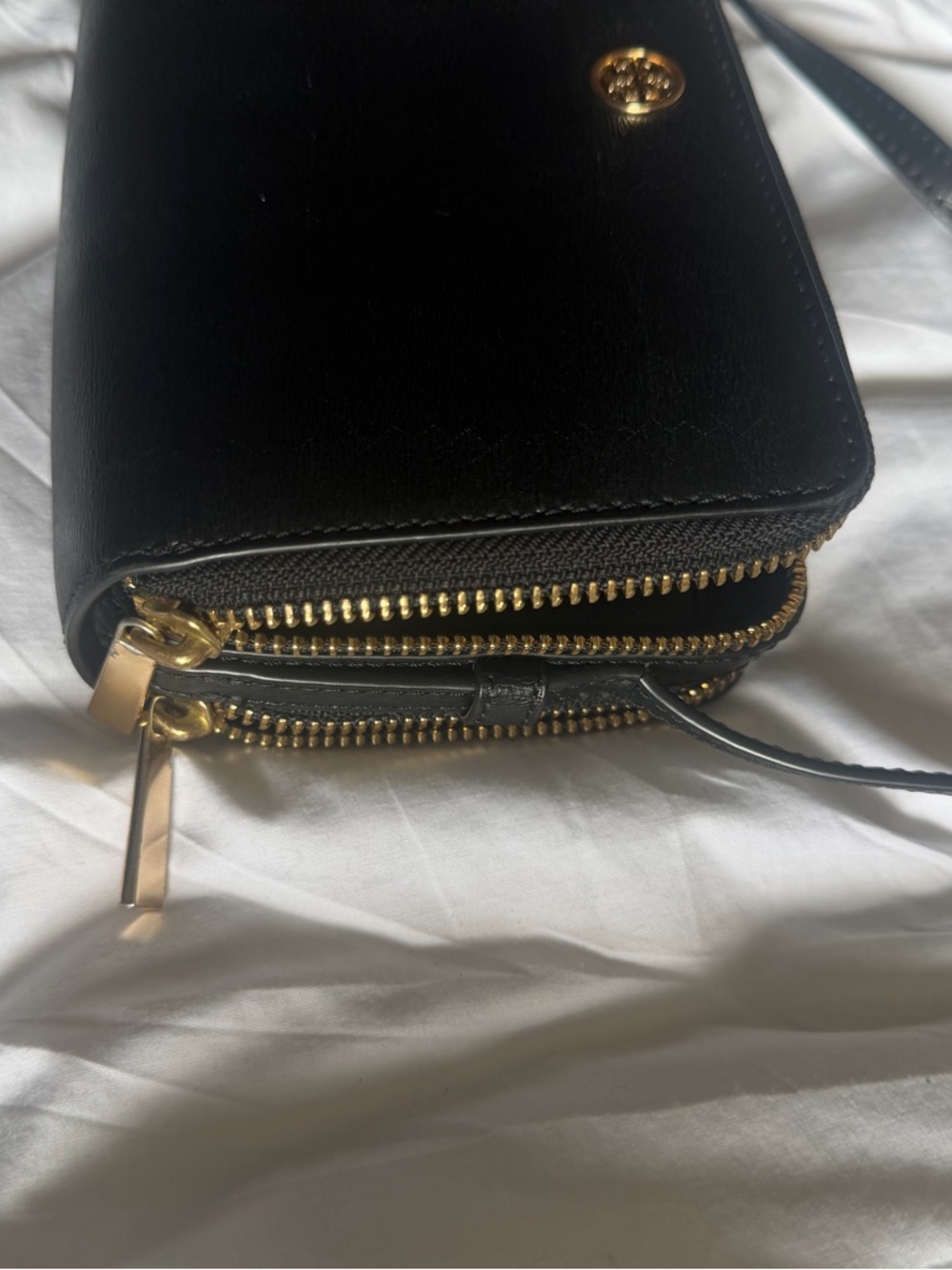 Tory Burch Black Leather Crossbody Wallet - Picture 3 of 7